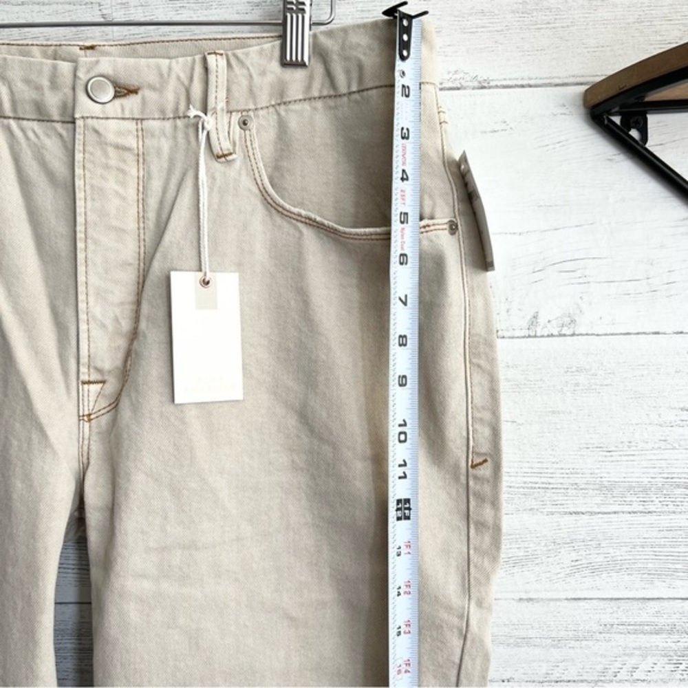 Good American Straight Leg Jeans in Bone - Picture 13 of 15
